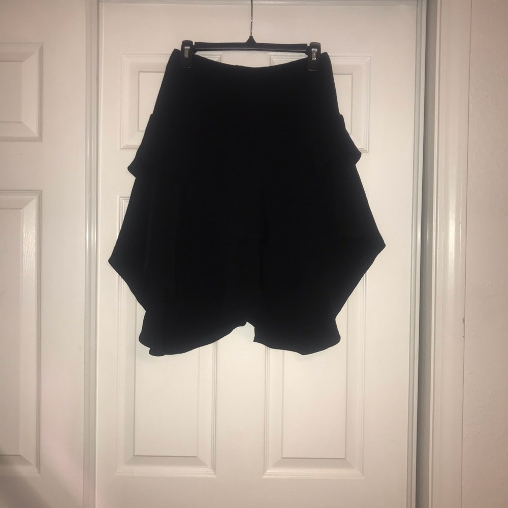 H&M Black Flared Skirt